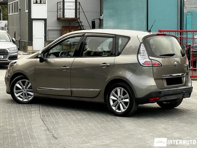 renault Scenic 2012