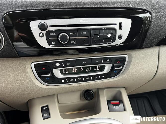 renault Scenic 2012