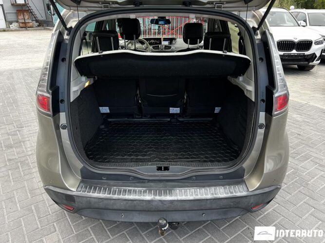 renault Scenic 2012