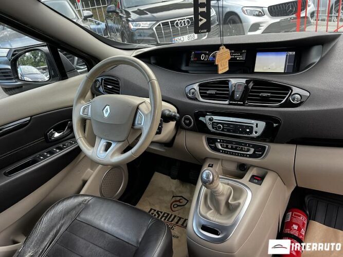 renault Scenic 2012