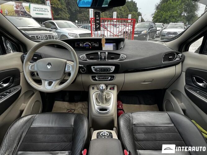renault Scenic 2012