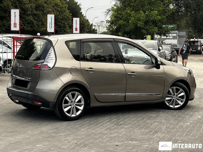 renault Scenic 2012