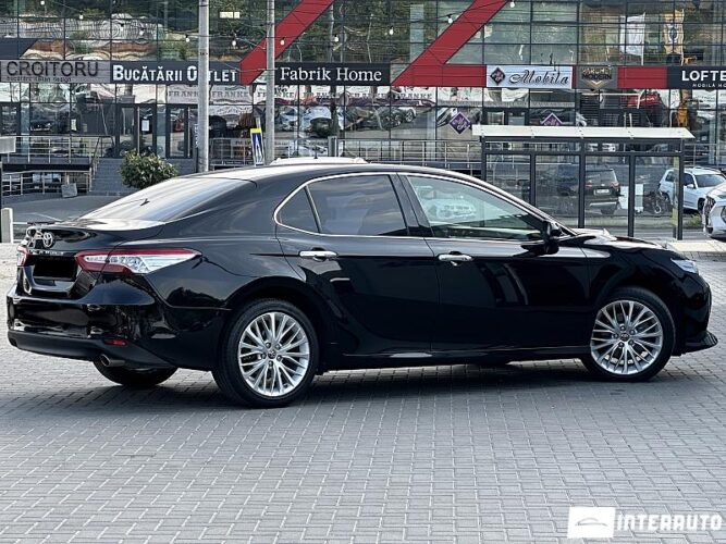 toyota Camry 2018