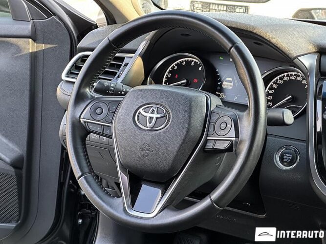 toyota Camry 2018