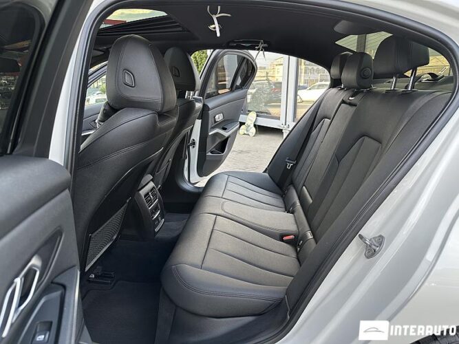 BMW 330 52 bmw 330 2019