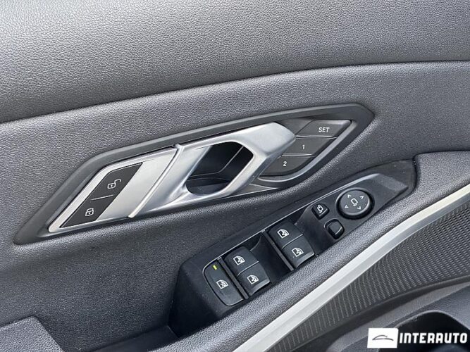 BMW 330 54 bmw 330 2019