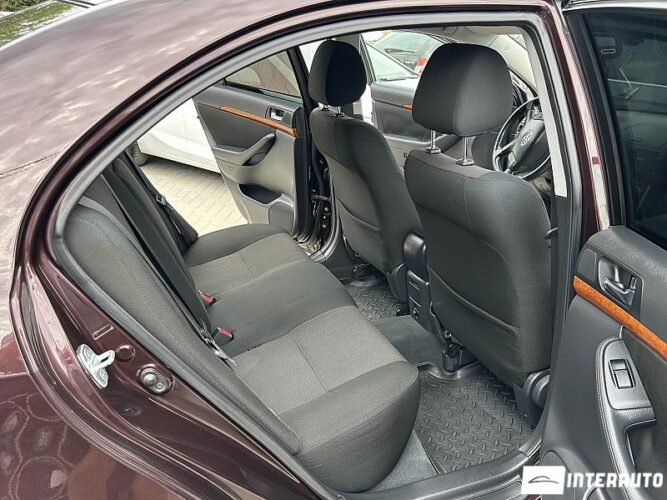 toyota Avensis 2008