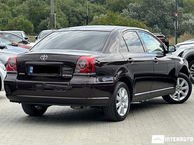 toyota Avensis 2008