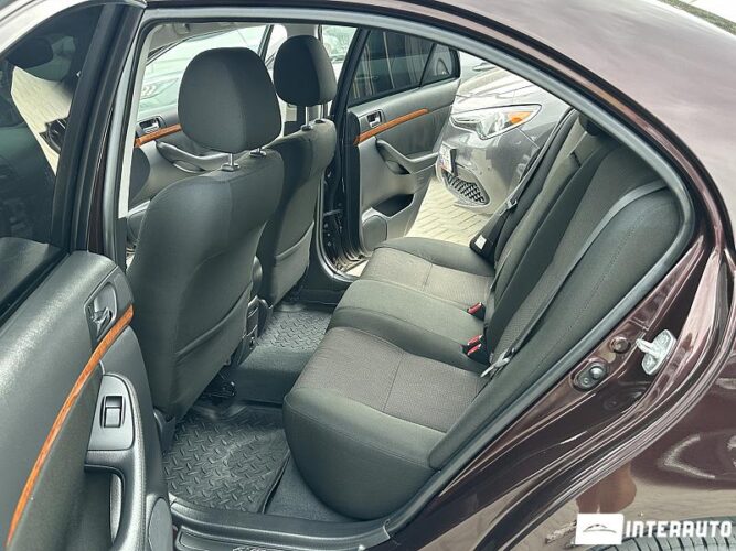 toyota Avensis 2008