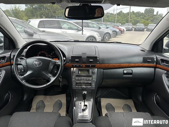 toyota Avensis 2008