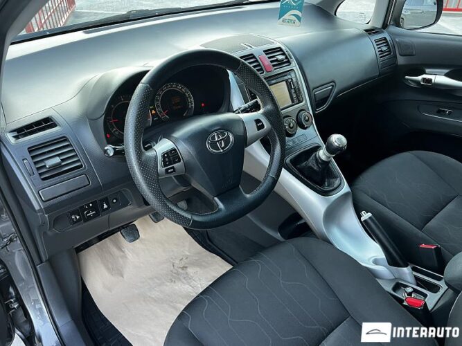 Toyota Auris 31 toyota Auris 2010
