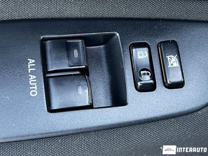 Toyota Auris 40 toyota Auris 2010