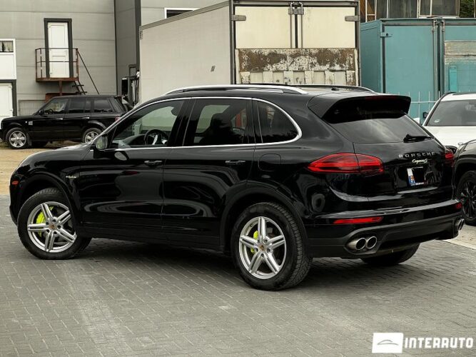 Porsche Cayenne E-Hybrid 39 porsche Cayenne E-Hybrid 2016