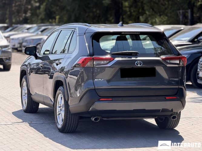 Toyota Rav-4 30 toyota Rav-4 2020