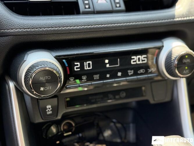 Toyota Rav-4 40 toyota Rav-4 2020