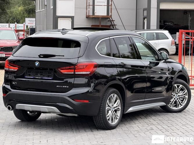 BMW X1 2.5e 35 bmw X1 2.5e 2021