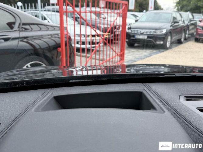 BMW X1 2.5e 44 bmw X1 2.5e 2021
