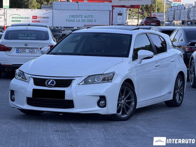 Lexus CT 200h 2011 doar la InterAuto