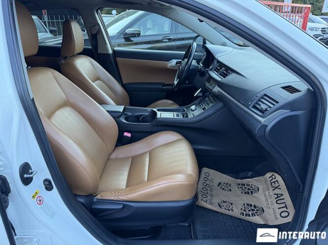Lexus CT 200h 33 lexus CT 200h 2011