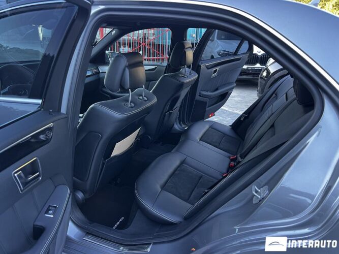 Mercedes E 220 36 mercedes E 220 2012