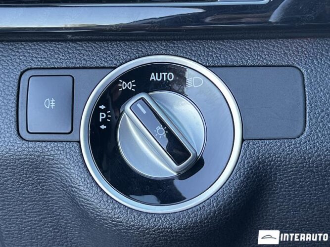 Mercedes E 220 42 mercedes E 220 2012