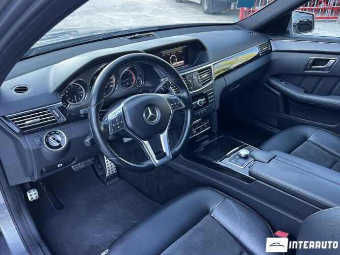 Mercedes E 220 33 mercedes E 220 2012
