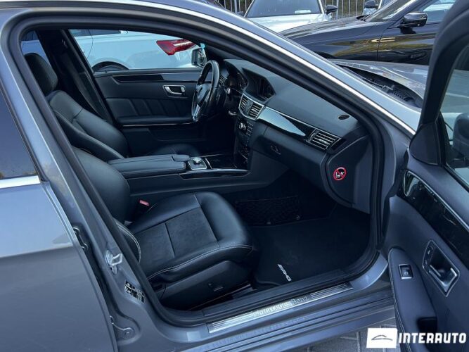 Mercedes E 220 35 mercedes E 220 2012