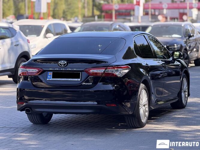 toyota Camry 2020