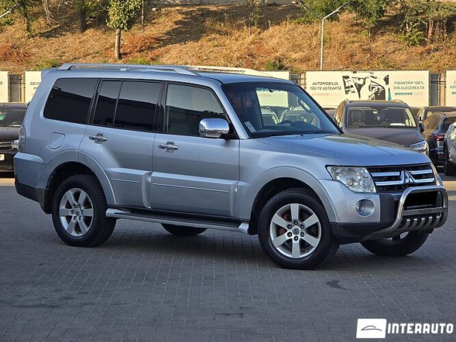 Mitsubishi Pajero 2007 doar la InterAuto