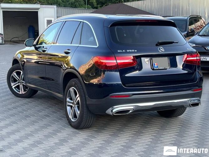 Mercedes GLC 350e 38 mercedes GLC 350e 2019