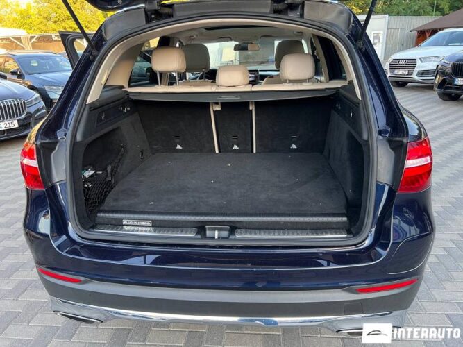 Mercedes GLC 350e 60 mercedes GLC 350e 2019