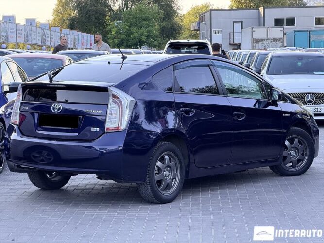 Toyota Prius 31 toyota Prius 2012