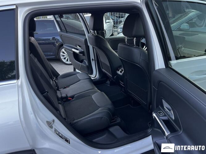 Mercedes GLB 200d 38 mercedes GLB 200d 2022