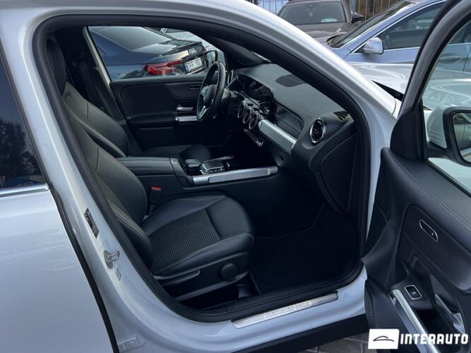 Mercedes GLB 200d 36 mercedes GLB 200d 2022