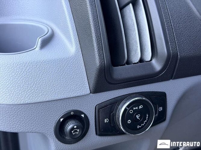 ford Transit 2017