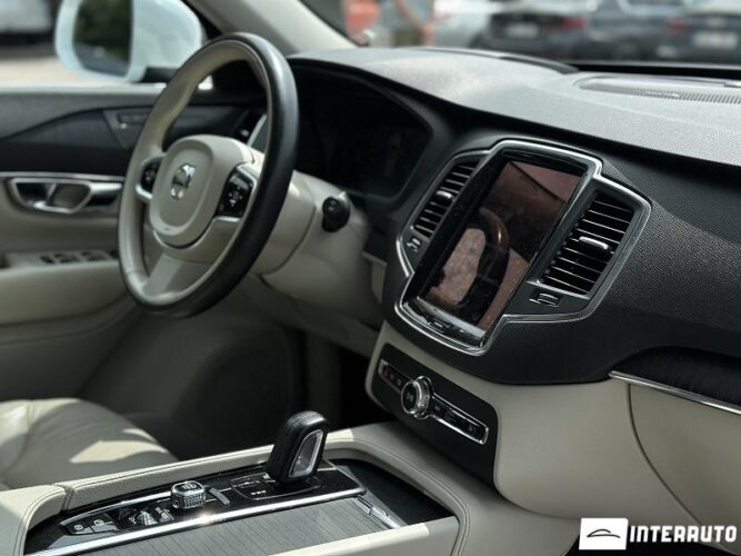 Volvo XC 90 54 volvo XC 90 2020