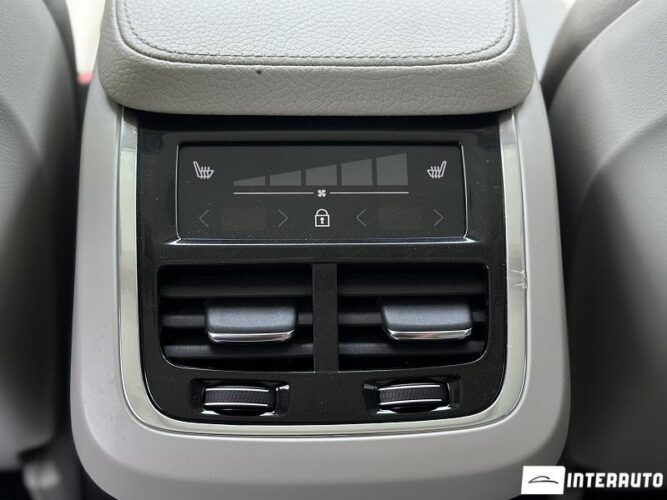 Volvo XC 90 56 volvo XC 90 2020