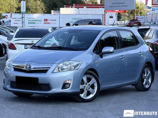 Toyota Auris 2011 doar la InterAuto