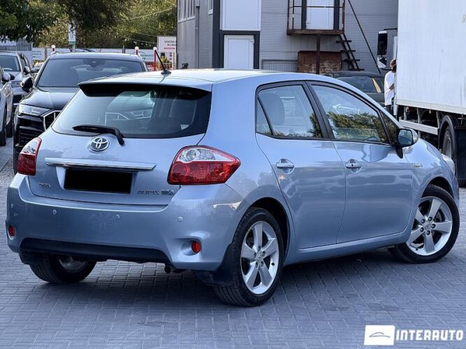 toyota Auris 2011