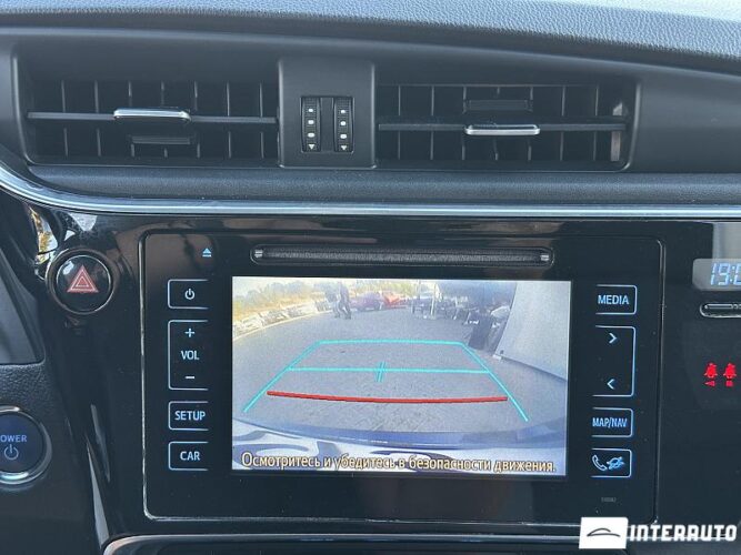toyota Auris 2016