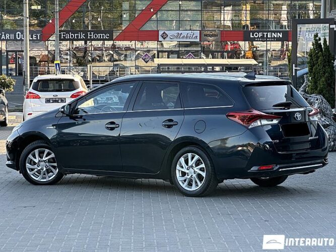 toyota Auris 2016