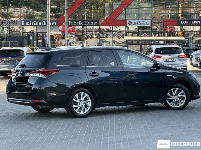 toyota Auris 2016