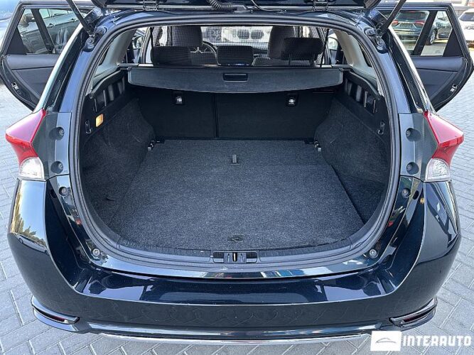 toyota Auris 2016