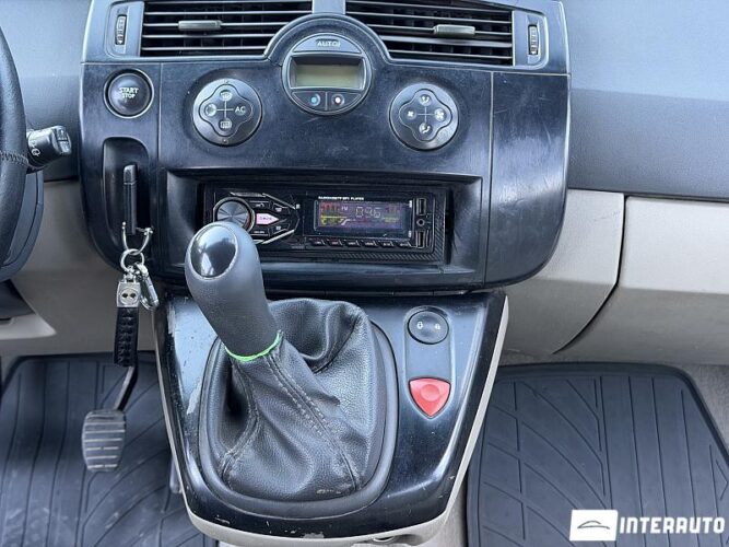 Renault Grand Scenic 33 renault Grand Scenic 2005