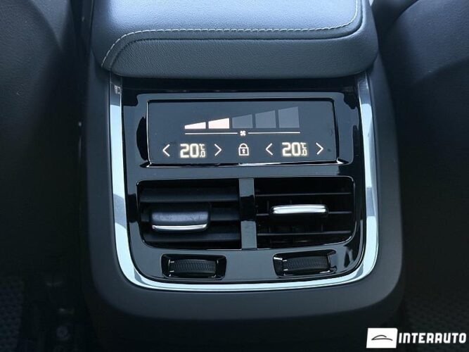 volvo XC 60 2021