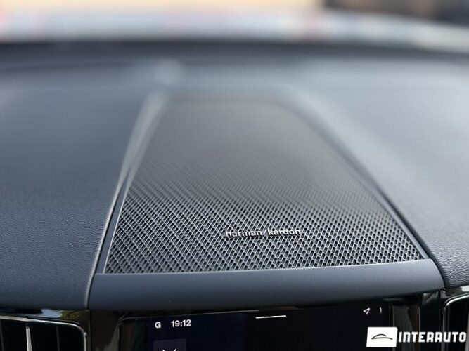 volvo XC 60 2021