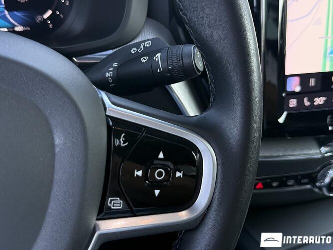 volvo XC 60 2021
