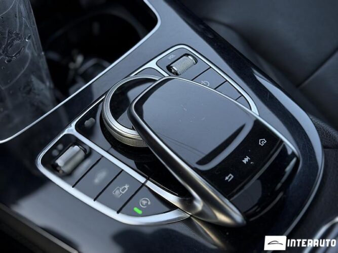 Mercedes E 220 48 mercedes E 220 2017
