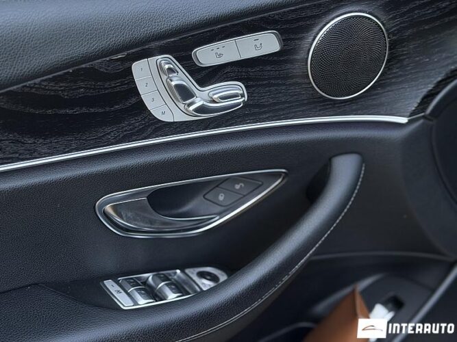 Mercedes E 220 41 mercedes E 220 2017