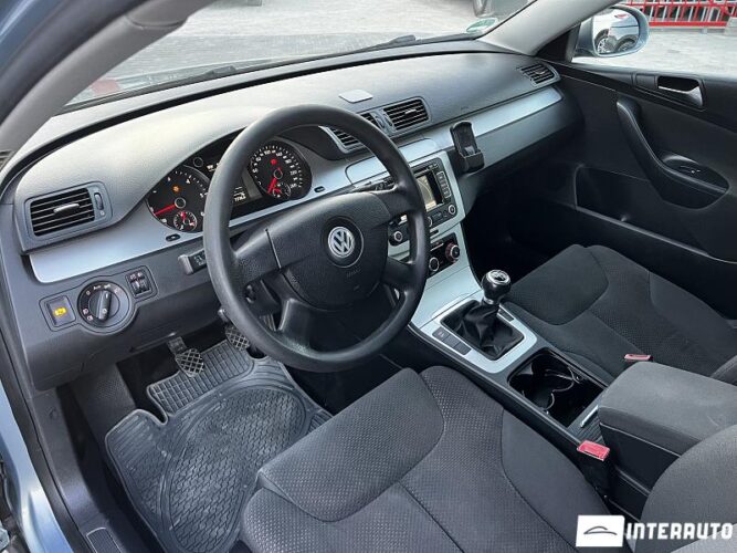 Volkswagen Passat 35 volkswagen Passat 2010